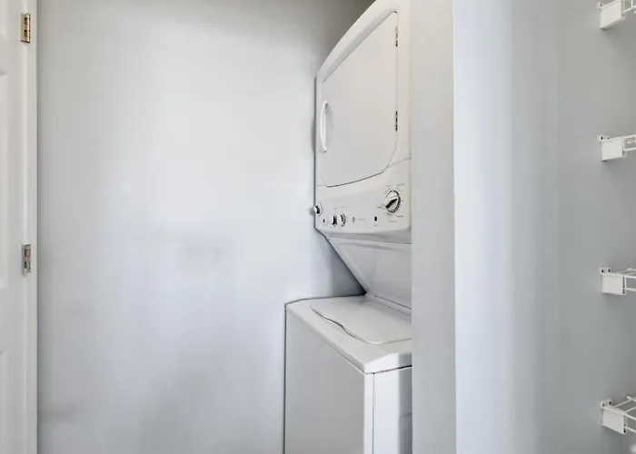 Apartment Club 203d By Youngs Suncoast